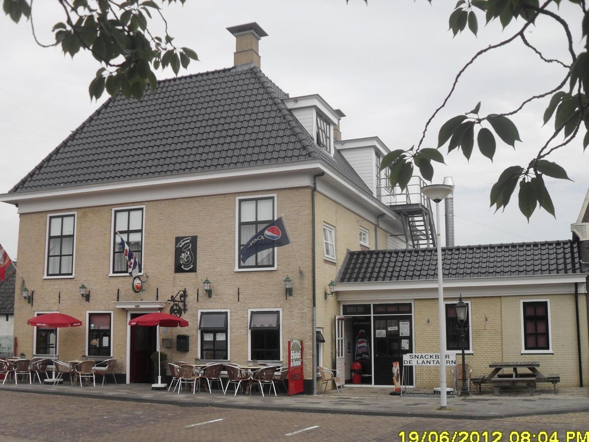 Hotel De Harmonie Sexbierum エクステリア 写真