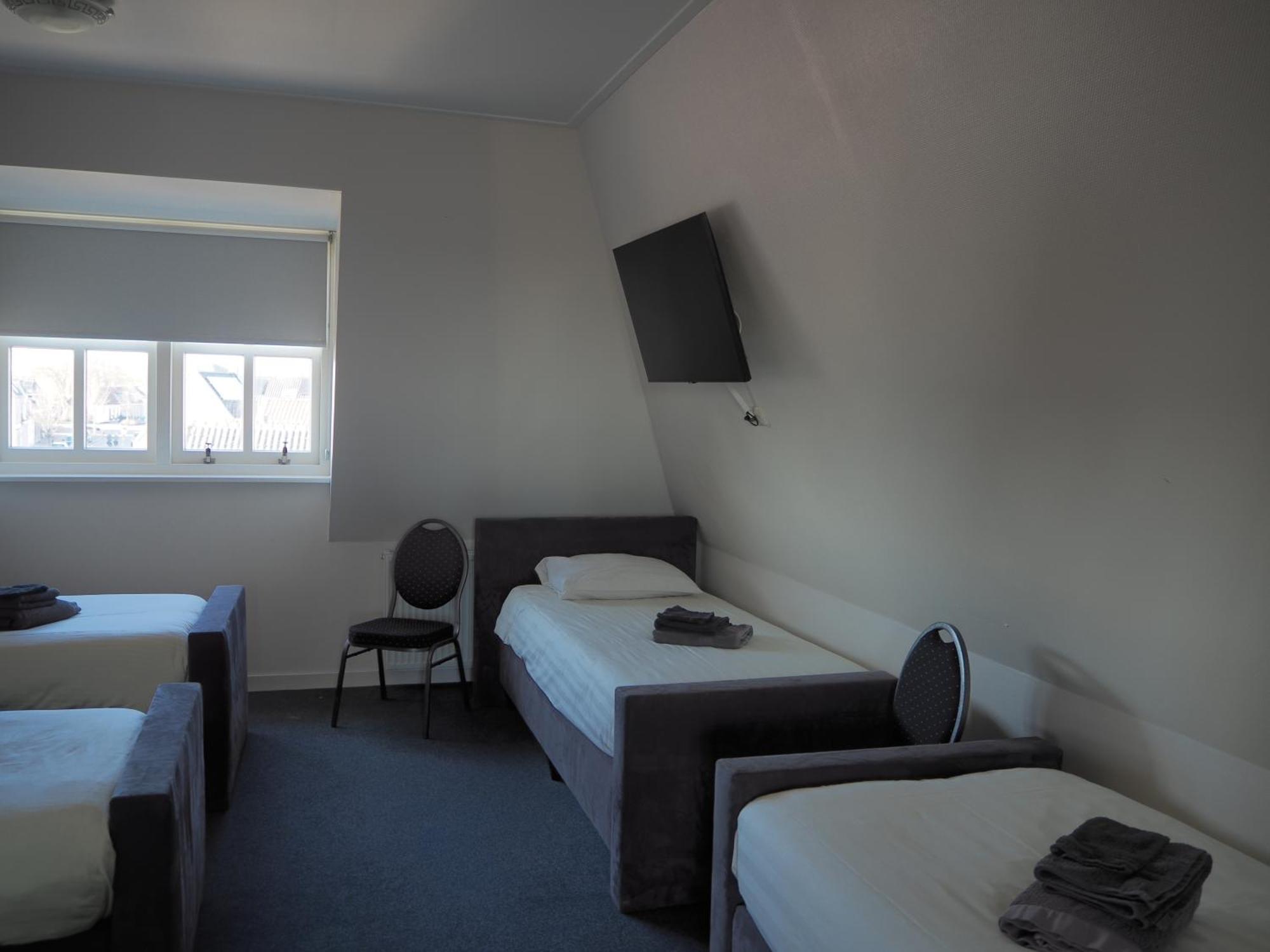 Hotel De Harmonie Sexbierum エクステリア 写真